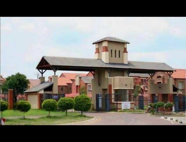 1 BEDROOM APARTMENT FOR SALE IN KARENPARK